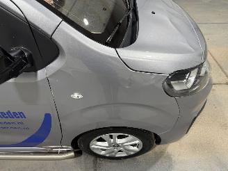 Opel Vivaro 2.0TDCI 106kW Automaat L3H1 Innovation picture 18