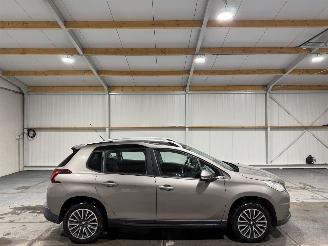 Schadeauto Peugeot 2008 1.2PureTech 60kW Automaat Blue Lion 2016/9
