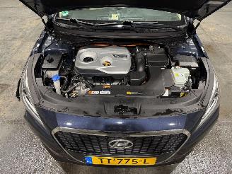 Hyundai Sonata HYBRID 115kW Automaat SE picture 32