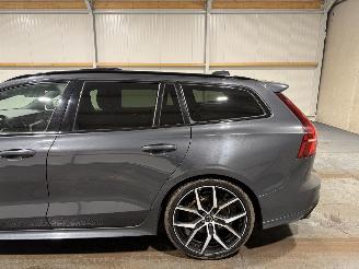 Volvo V-60 2.0T5 184kW Aut Polestar Momentum PRO Panorama picture 19