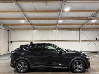 škoda osobní automobily Ford Mustang Mach-E 98kWh Extended RWD 2021/1