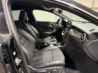 Mercedes Cla-klasse 180d  Automaat AMG Business Solution Shootingbrake picture 38