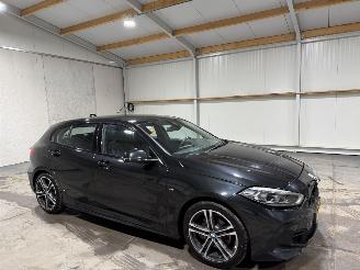 BMW 1-serie 118i 100kW Automaat Business Edition Plus picture 2