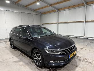 Volkswagen Passat 1.6TDI 88kW Automaat Pano Business Edition picture 3