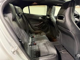 Mercedes GLA 220CDI 125kW Automaat Edition 1 Pano picture 38