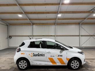 Schadeauto Renault Zoé 52kWh 80kW Life Carshare 2020/10