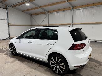 Volkswagen Golf 1.4TSI GTE 110kW Automaat Pano Connected Series picture 11