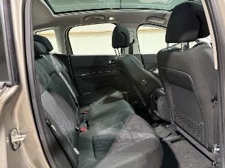 Peugeot 3008 1.6THP 115kW Clima Premiére picture 42