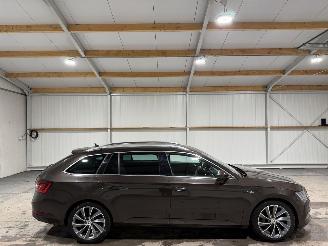 krockskadad bil auto Skoda Superb 1.8TSI 132kW Automaat Sportline Business 2017/3