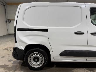 Fiat Doblo 1.2Turbo 81kW Camera picture 26