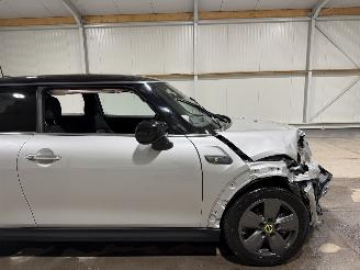 Mini Electric 33kWh 135kW Essential picture 14