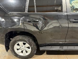 Toyota Landcruiser 2.8D-4D 130kW Automaat LX Blind Van picture 24