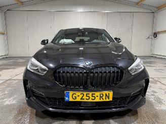 BMW 1-serie 118i 103kW Automaat Executive Edition picture 25