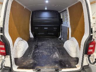 Volkswagen Transporter 2.0TDI 75kW Highline picture 17