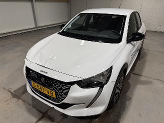 Peugeot e-208 EV 50kWh 100kW Active picture 16