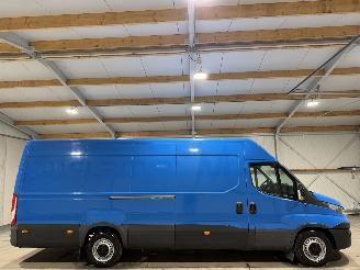krockskadad bil bedrijf Iveco Daily 2.3d 85kW Automaat H3 2018/1