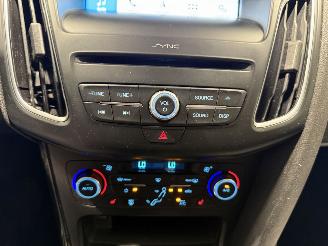 Ford Focus 1.0 92kW Clima Titanium picture 17