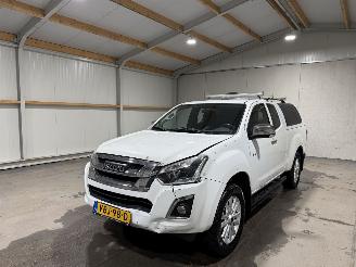 Isuzu D-Max 1.9d 120kW Automaat Extended Cab X-Country picture 10