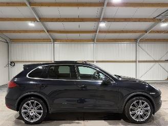 krockskadad bil auto Porsche Cayenne 3.0D 180kW Automaat Luchtvering Pano Leder AWD 2012/7