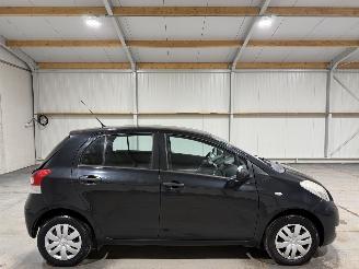 Damaged car Toyota Yaris 1.0VVTi 51kW Acces Airco 2011/3