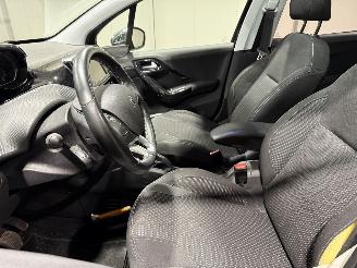 Peugeot 208 1.2PureTech 81kW Clima Allure picture 26