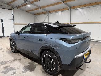 Peugeot e-3008 73kWh 157kWh GT Avantage 210 picture 11