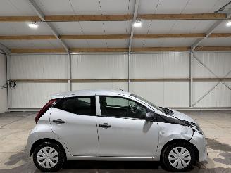 Schadeauto Toyota Aygo 1.0VVT-i 53kW X 2020/1