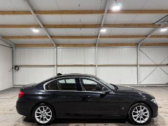 Schadeauto BMW 3-serie 330e 135kW Automaat Centennial High Executive 2016/12