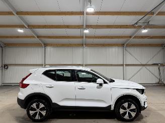 Voiture accidenté Volvo XC40 1.5Hybrid T4 95kW Automaat Inscription Expression 2022/5