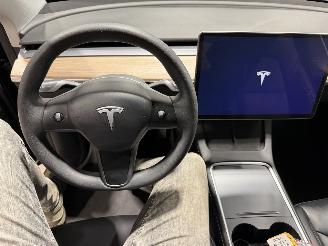 Tesla Model Y 75kWh Long Range 258kW AWD picture 17