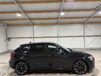 damaged passenger cars Audi A3 30TFSI 81kW Automaat Advanced Edition 2021/8
