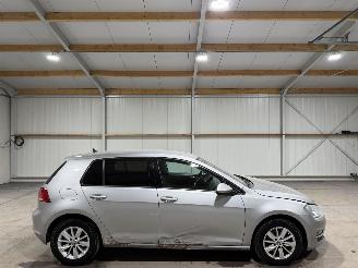 Unfallwagen Volkswagen Golf 1.2TSI 77kW Clima Navi Camera  Highline 2013/7