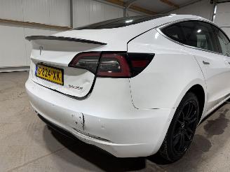 Tesla Model 3 75kWh 340kW AWD Performance picture 24