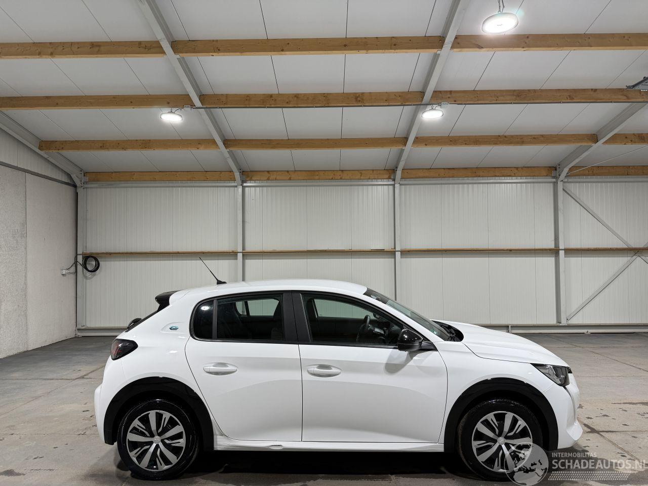 Peugeot e-208 50kWH 100kW Active