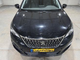 Peugeot 3008 1.2PT 96kW Blue Lease Executive picture 20