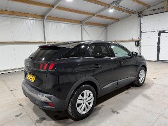 Peugeot 3008 1.2PT 96kW Blue Lease Executive picture 5