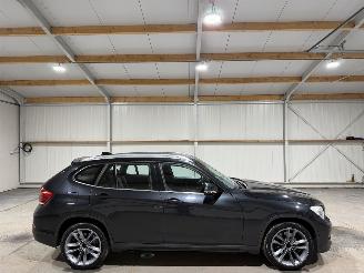 damaged passenger cars BMW X1 SDRIVE20I 135kW Automaat Chrome Line 2014/5