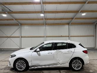BMW 1-serie 118i 100kW Automaat High Executive picture 8
