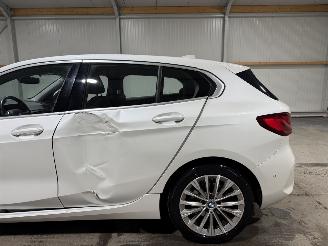 BMW 1-serie 118i 100kW Automaat High Executive picture 17
