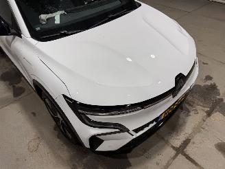 Renault Mégane E-Tech 60kWh 160kW Comfort Range Techno picture 19