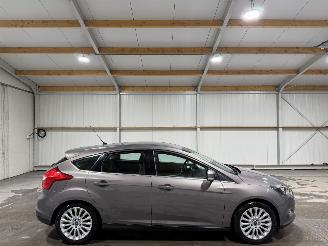 damaged passenger cars Ford Focus 1.0EcoBoost 74kW Lease Titanium 2012/5