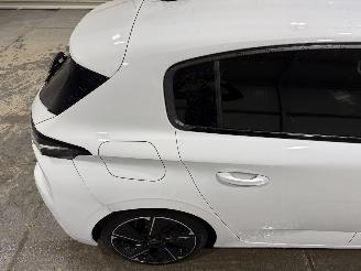 Peugeot e-308 54kWh 115kW Allure EV picture 18