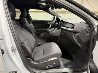 Polestar 2 70kWh Standard Range 200kW Single Motor picture 38