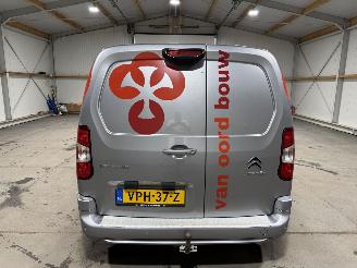 Citroën Berlingo 1.5BlueHDI 73kW Driver picture 7