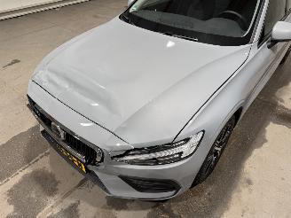 Volvo V-60 2.0B4 145kW Automaat Essential Edition picture 21
