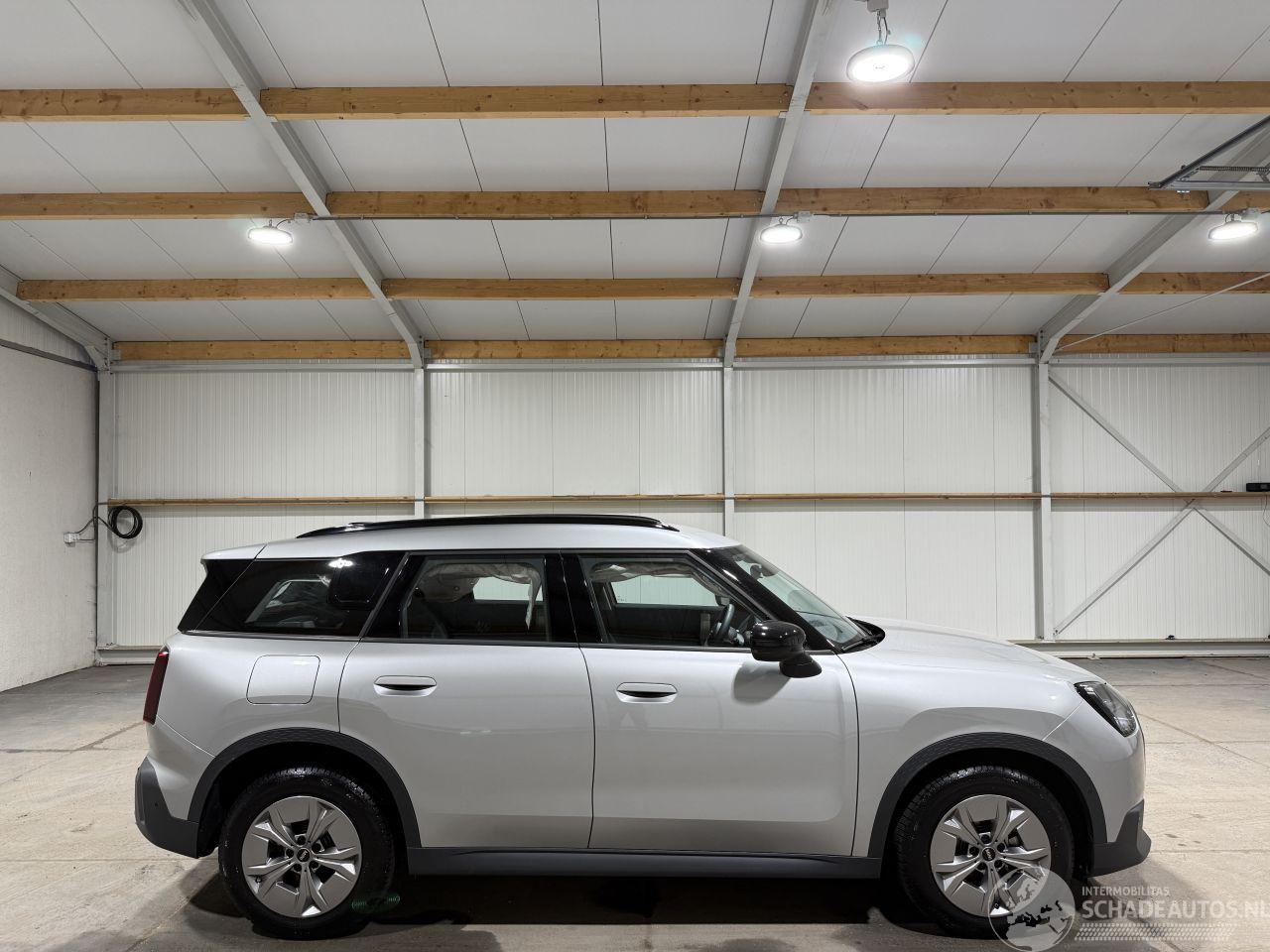 Mini Countryman 66.5kWh 150kW E Essential
