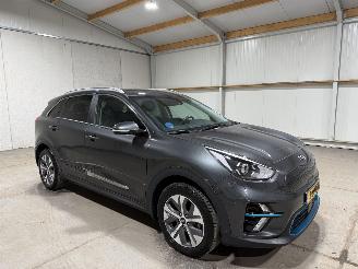 Kia e-Niro 64kWh 150kW Automaat DynamicPlusLine picture 2
