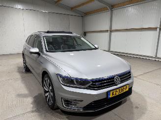 Volkswagen Passat GTE 1.4TSI 115kW Automaat Connected Series Plus picture 3