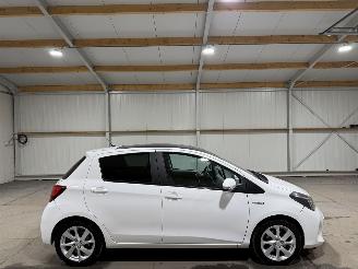 uszkodzony samochody osobowe Toyota Yaris 1.5Hybrid 55kW Automaat Dynamic 2014/10