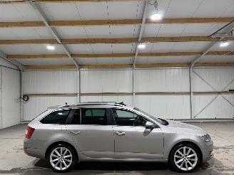 Schadeauto Skoda Octavia 1.4TSI Greentech 103kW Automaat Pano Elegance BusinessLine 2014/1